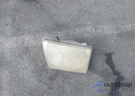 2000 Toyota Tacoma из США, поврежденный, VIN 4TAVL52N4YZ573716